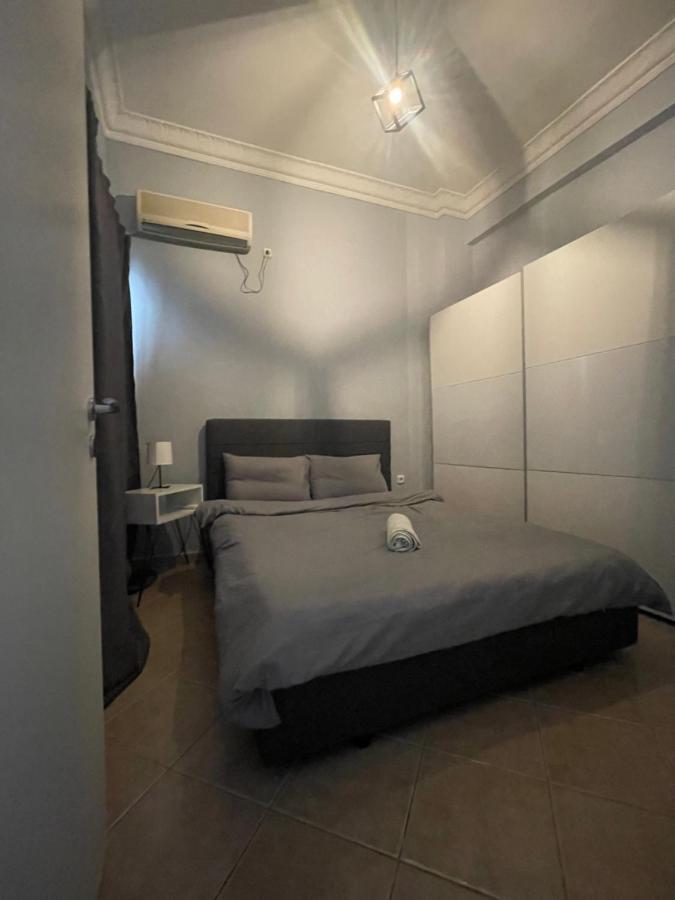 Nikea Apartment Near Piraeus Port And Metro St II Eksteriør billede